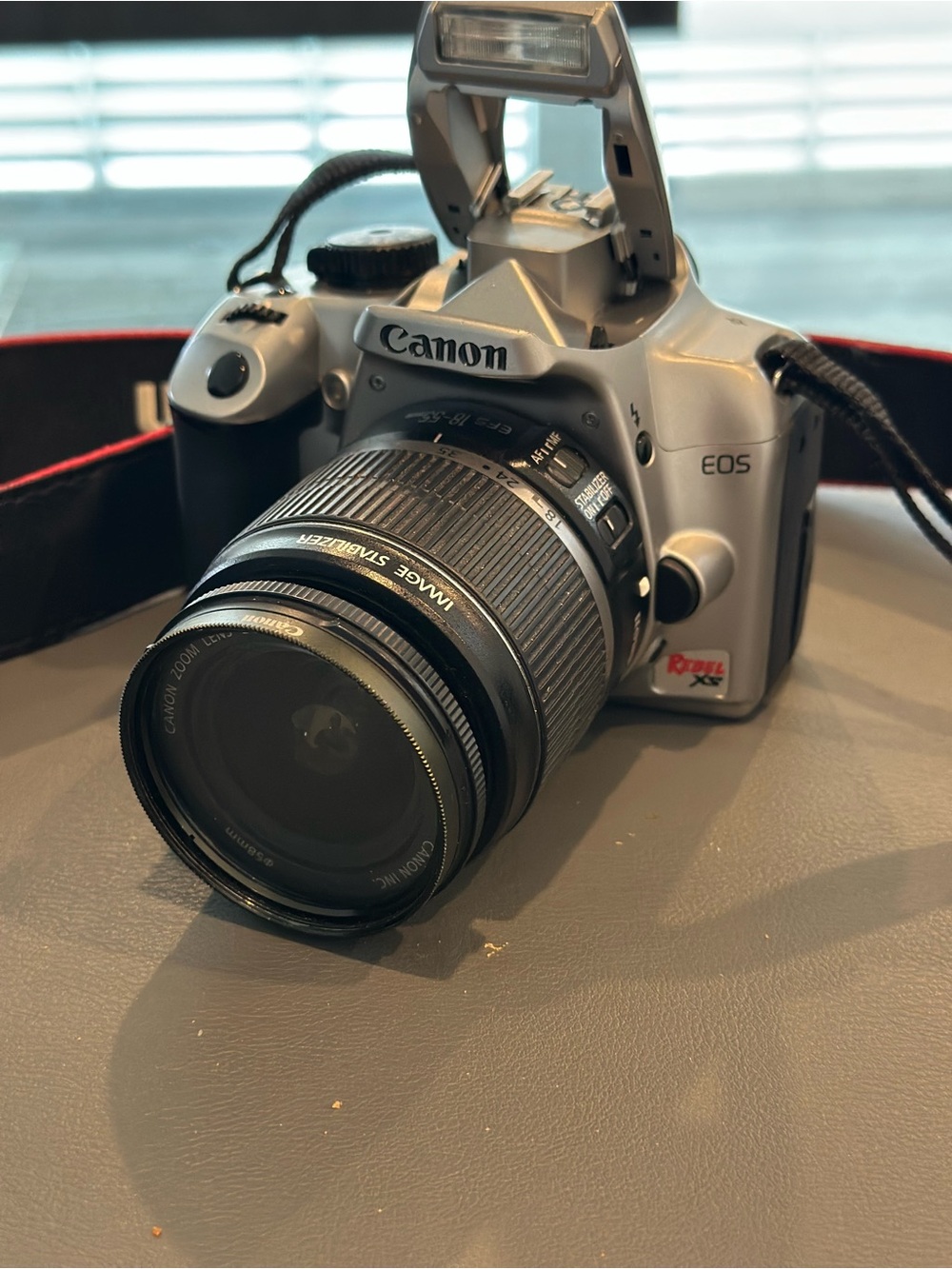 Canon EOS Rebel XS / EOS 1000D DSLR Camera + 18–55mm IS Lens
